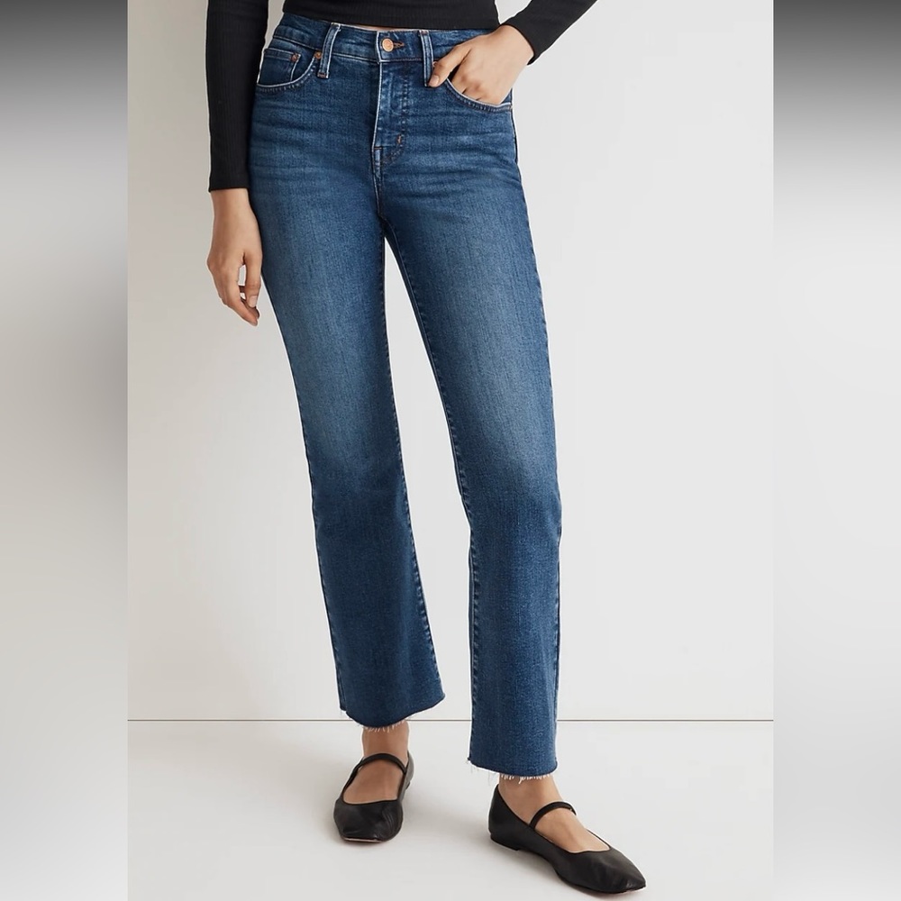Madewell Mid-Rise Kickout Jean, size 29